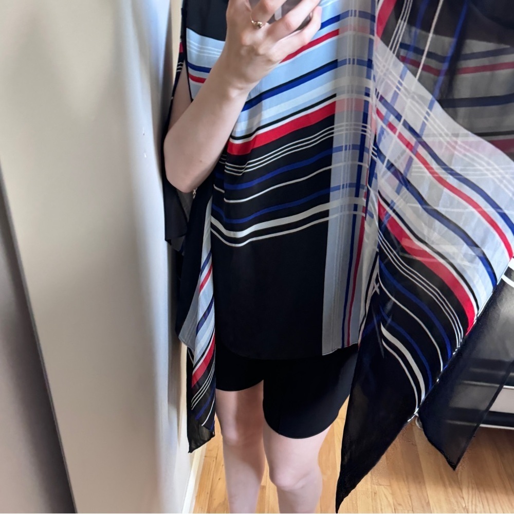 VINCE CAMUTO Multicolor Top in Size Small - Picture 5 of 11